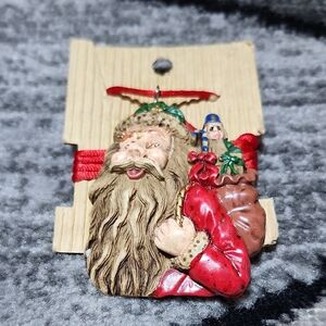 VINTAGE PRIMITIVE SANTA CLAUS ORNAMENT NECKLACE